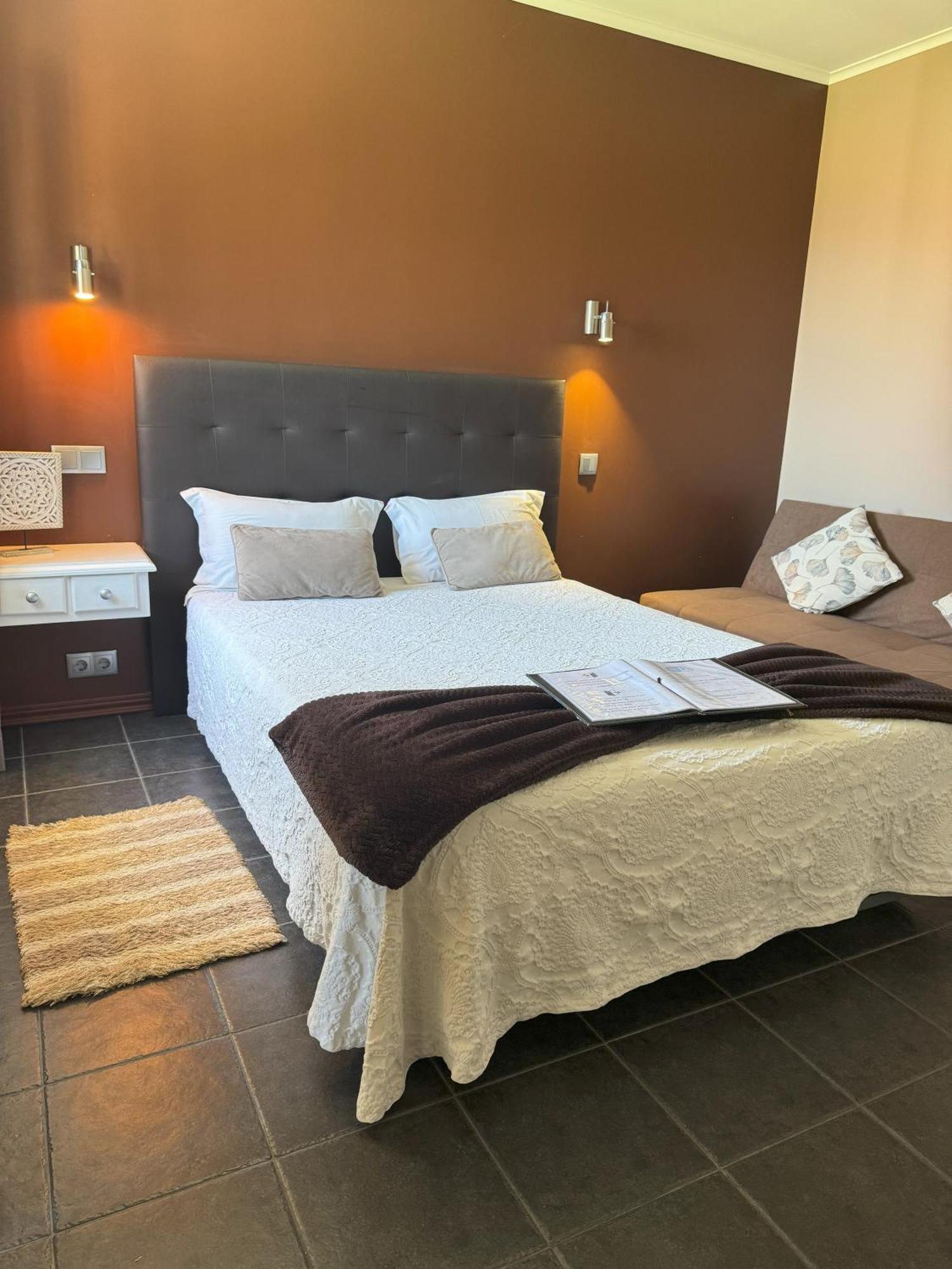 Casa Pinha Hotel Фигейра да Фош Екстериор снимка