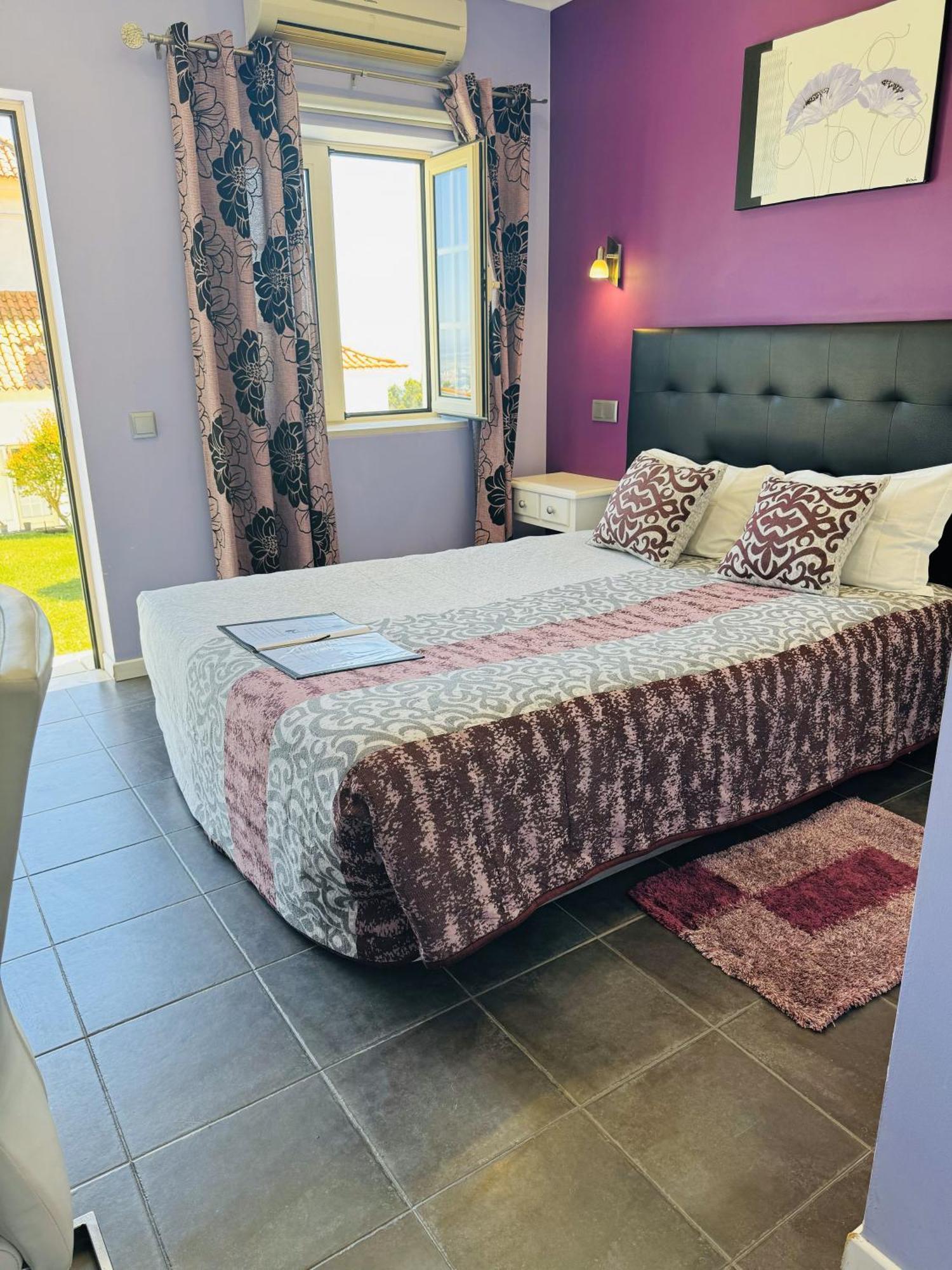 Casa Pinha Hotel Фигейра да Фош Екстериор снимка