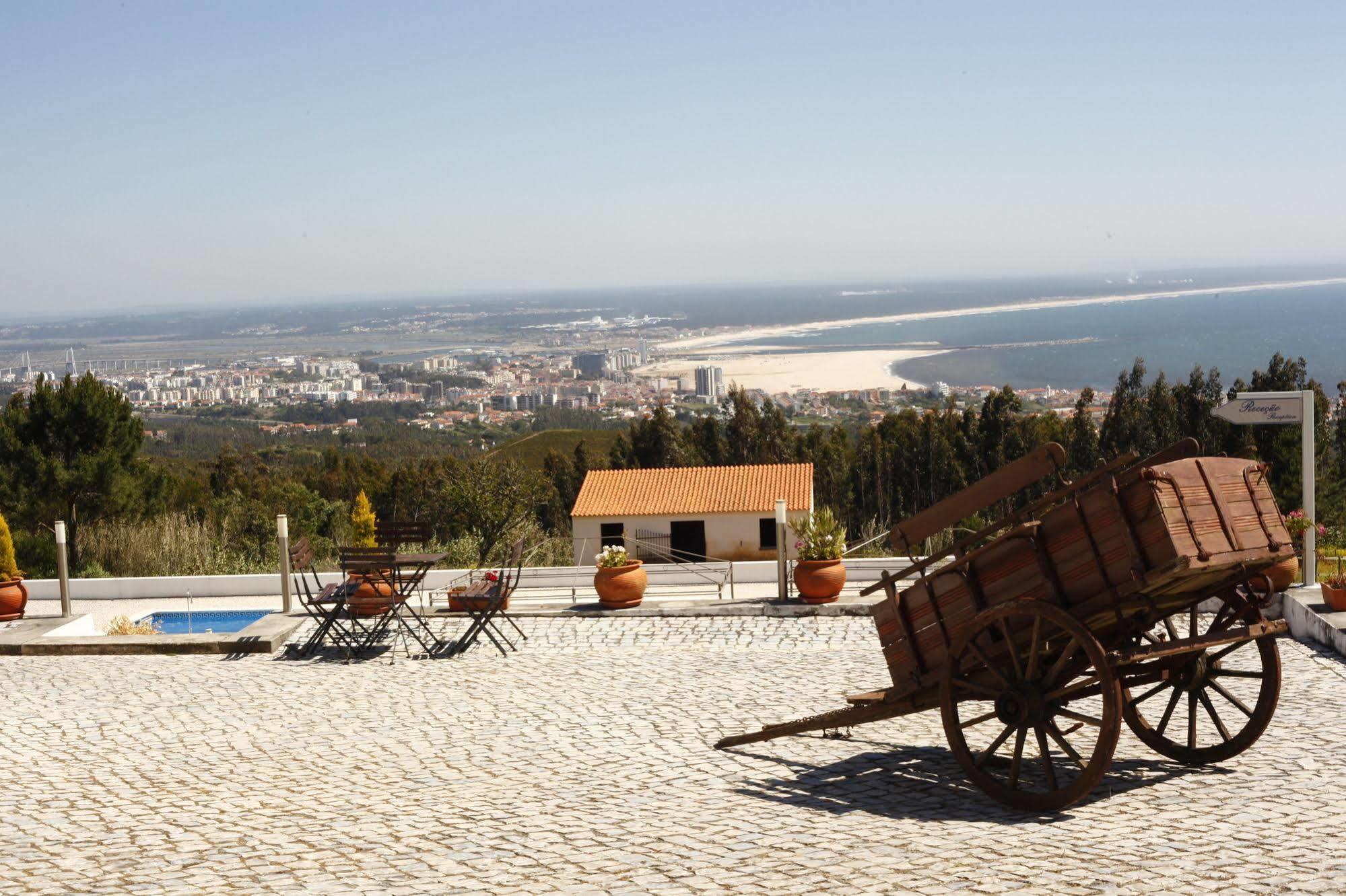 Casa Pinha Hotel Фигейра да Фош Екстериор снимка