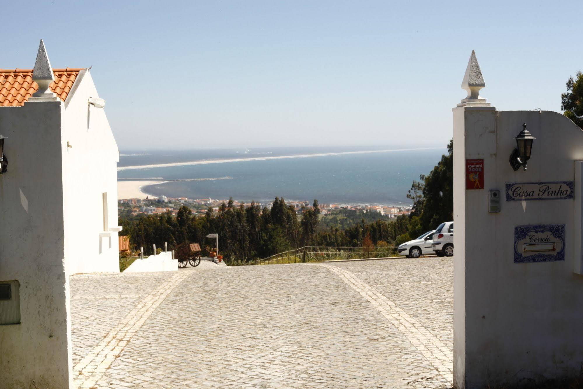 Casa Pinha Hotel Фигейра да Фош Екстериор снимка